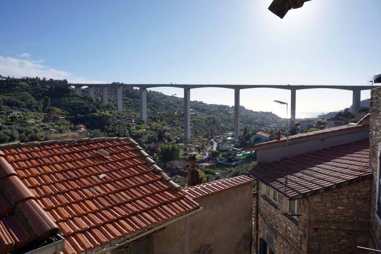 La Piazzetta Apartment บอร์ดิเกรา ภายนอก รูปภาพ